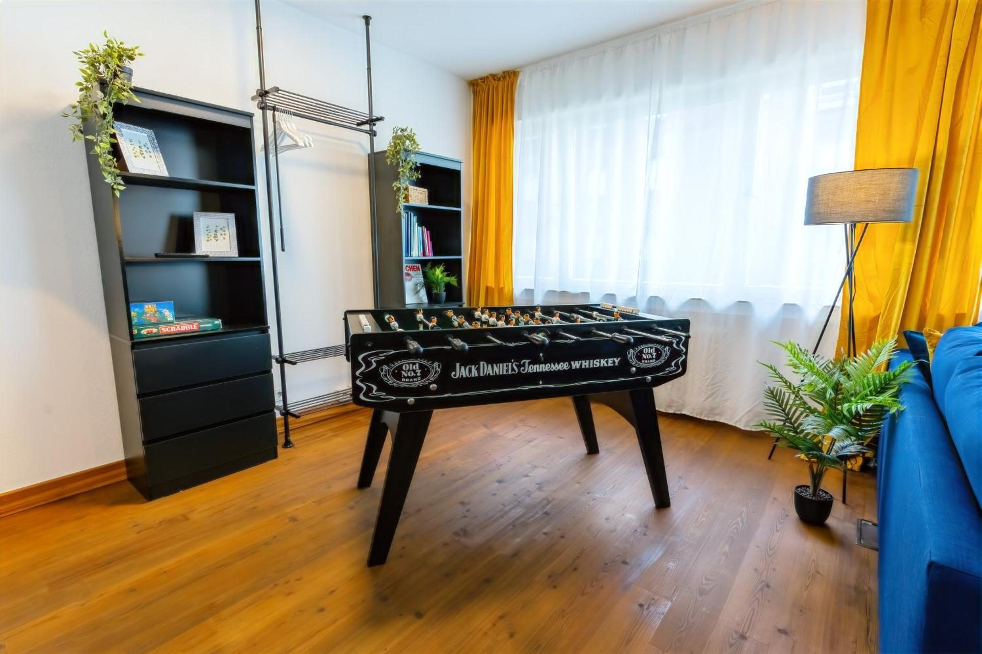 The Big Muenster Fuer Bis Zu 12, Whirlpool, Sauna, Zentral, Tischfussball, Balkon, Gasgrill Ulm Buitenkant foto