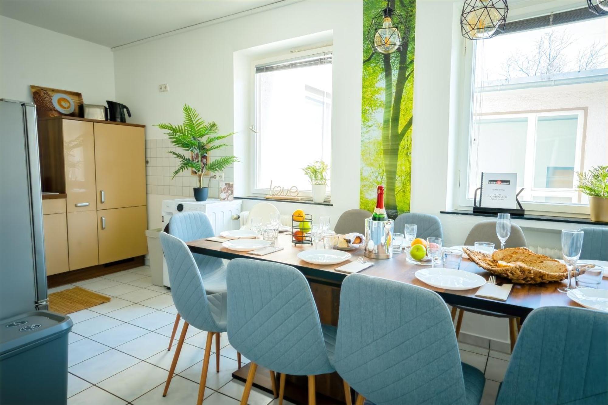 The Big Muenster Fuer Bis Zu 12, Whirlpool, Sauna, Zentral, Tischfussball, Balkon, Gasgrill Ulm Buitenkant foto