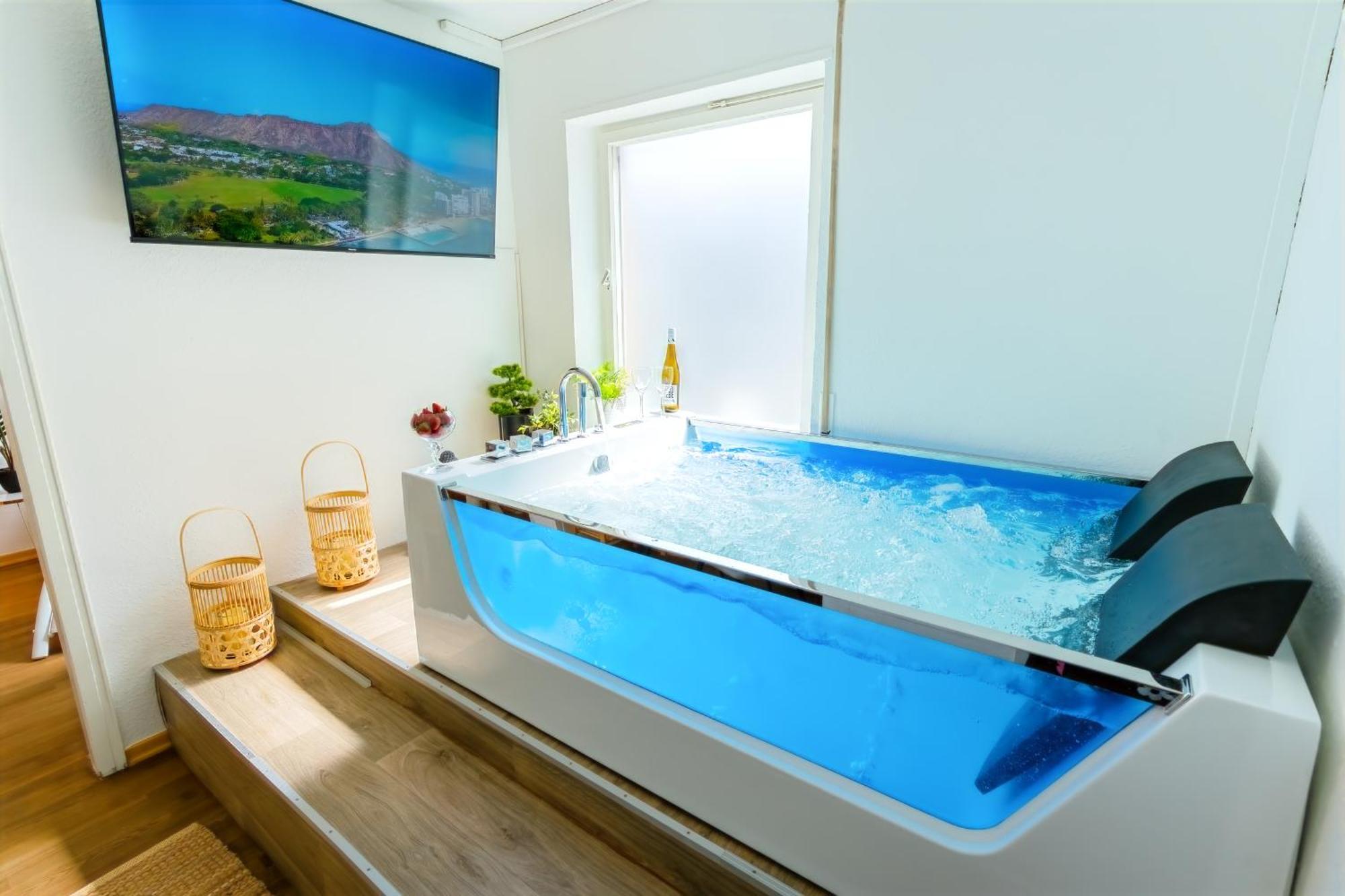 The Big Muenster Fuer Bis Zu 12, Whirlpool, Sauna, Zentral, Tischfussball, Balkon, Gasgrill Ulm Buitenkant foto