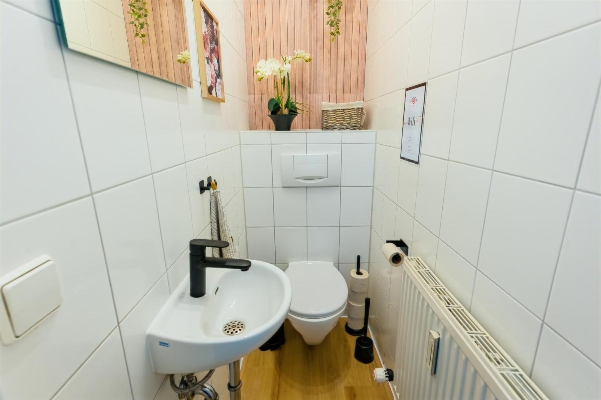 The Big Muenster Fuer Bis Zu 12, Whirlpool, Sauna, Zentral, Tischfussball, Balkon, Gasgrill Ulm Buitenkant foto