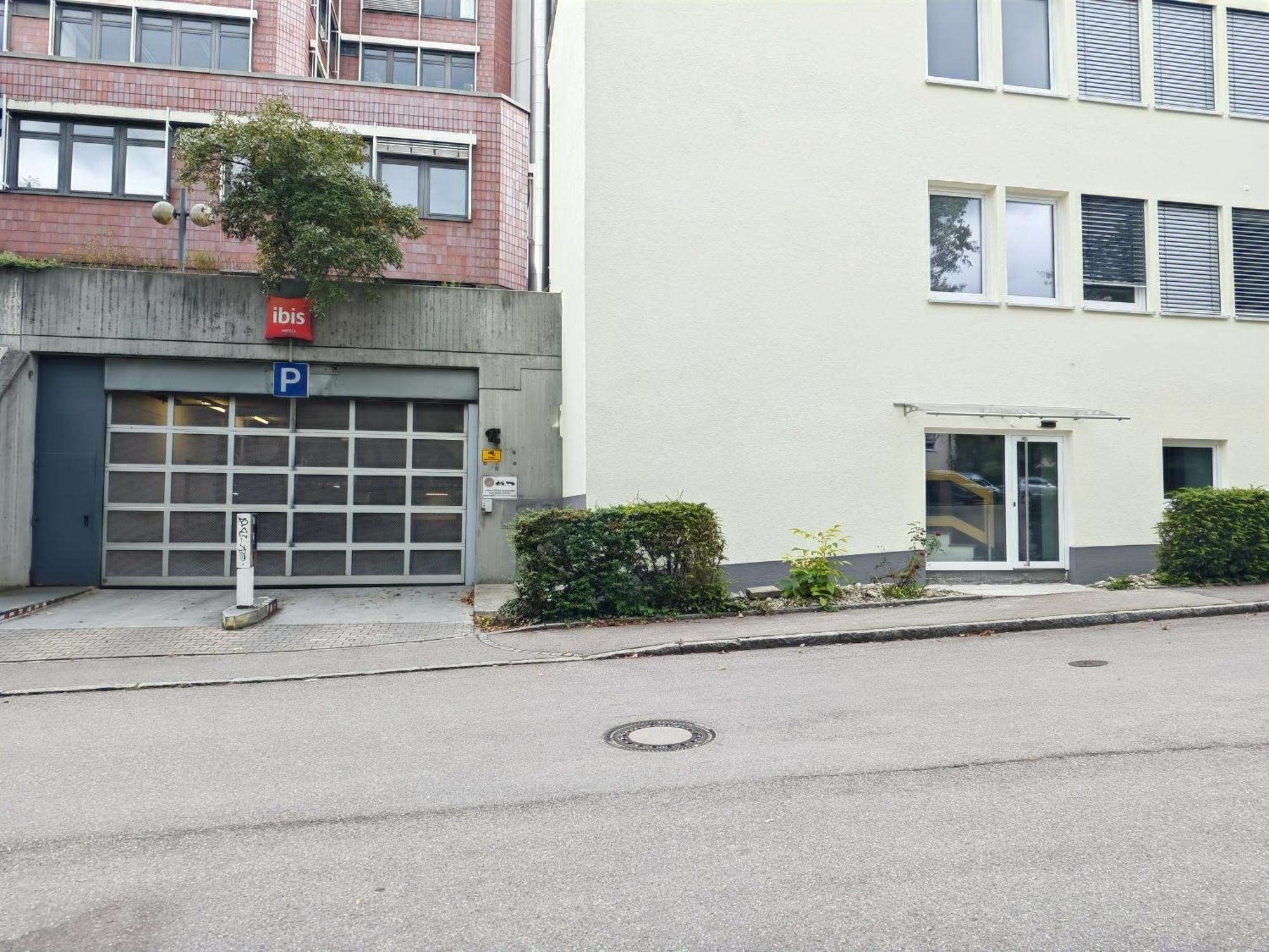 The Big Muenster Fuer Bis Zu 12, Whirlpool, Sauna, Zentral, Tischfussball, Balkon, Gasgrill Ulm Buitenkant foto